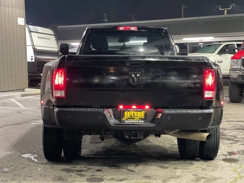 Used 2015 RAM 3500 Tradesman w/ Chrome Appearance Group image 4