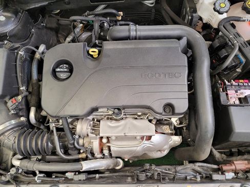 Used 2023 Chevrolet Malibu LS image 30