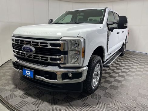 Used 2024 Ford F250 XLT w/ 360-Degree Camera Package image 4