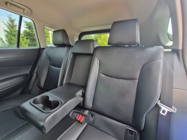 Used 2023 Toyota Corolla Cross XLE w/ Convenience Package AWD/4WD image 31
