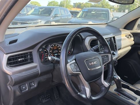 Used 2019 GMC Acadia Denali w/ Technology Package AWD/4WD image 18