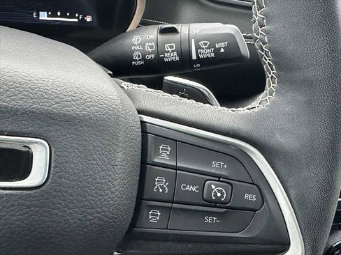 Used 2023 Jeep Grand Cherokee Altitude image 35