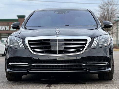 Used 2018 Mercedes-Benz S 560 Sedan image 12