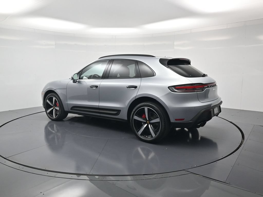 Certified 2023 Porsche Macan S AWD/4WD image 3