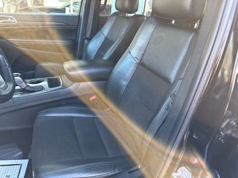 Used 2021 Jeep Grand Cherokee Laredo X AWD/4WD image 22