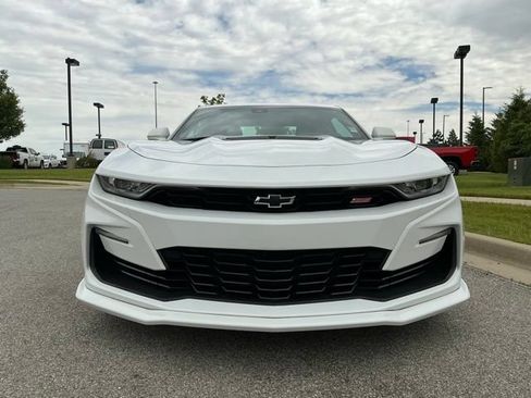 Used 2019 Chevrolet Camaro SS w/ LPO, Ground Effects Package RWD image 8