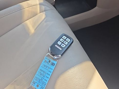 Used 2019 Honda Odyssey Touring image 41