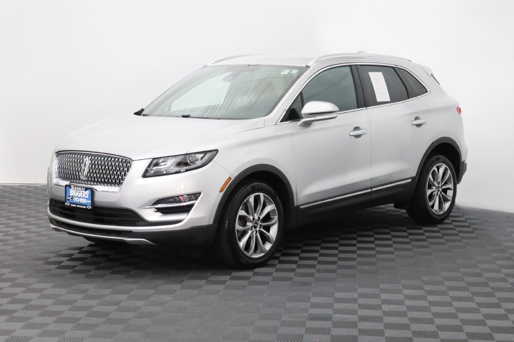 Used 2019 Lincoln MKC Select w/ Select Plus Package AWD/4WD image 3