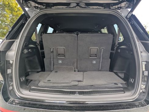 Used 2025 Jeep Grand Cherokee L Laredo image 16