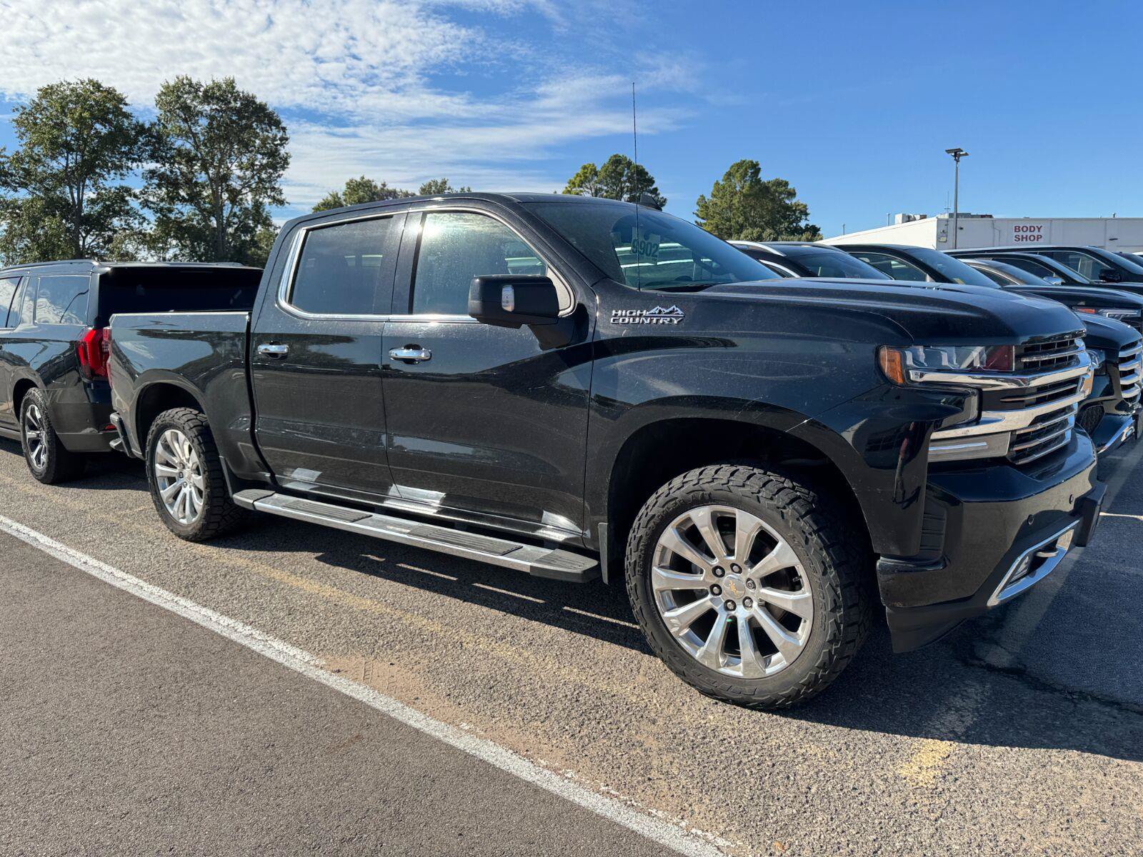 Used 2019 Chevrolet Silverado 1500 High Country AWD/4WD image 11