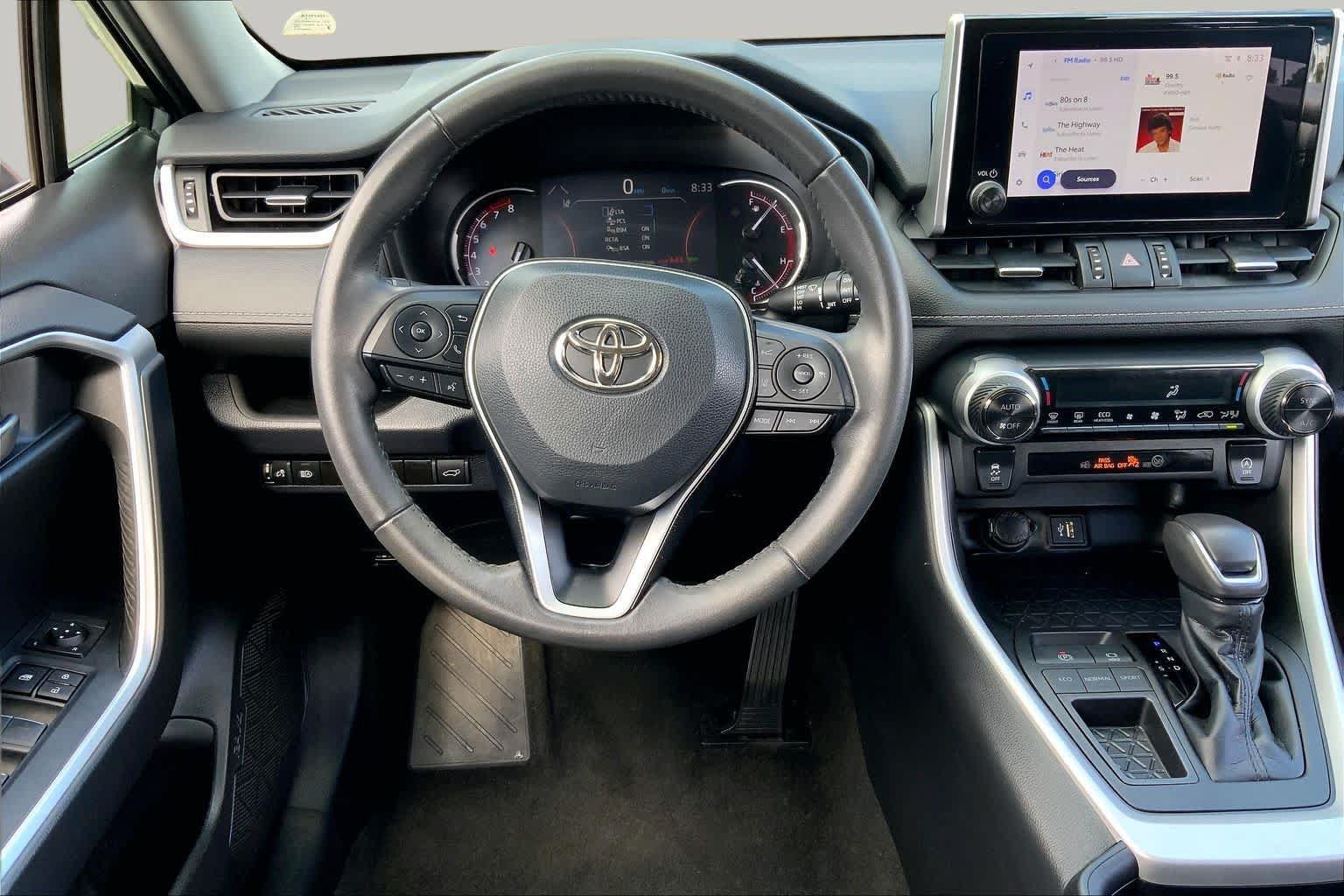 Used 2023 Toyota RAV4 XLE Premium FWD image 5