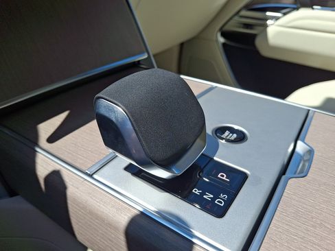 New 2026 Land Rover Range Rover SE AWD/4WD image 12