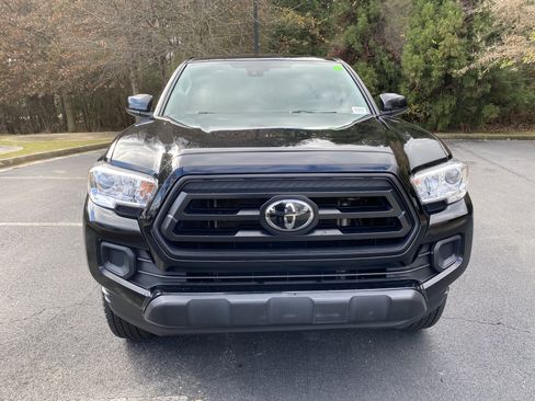 Used 2021 Toyota Tacoma SR w/ SR Convenience Package image 3