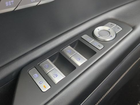 Used 2024 Genesis GV80 2.5T AWD/4WD image 28