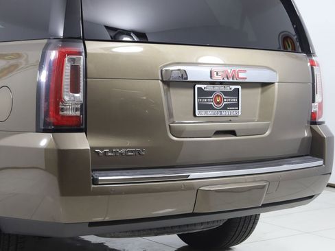Used 2015 GMC Yukon Denali w/ Open Road Package AWD/4WD image 25