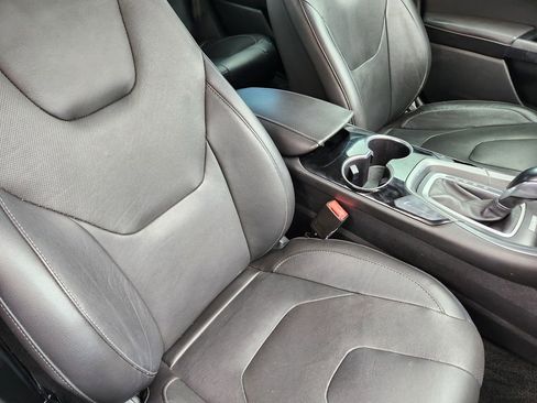 Used 2015 Ford Fusion Titanium image 16