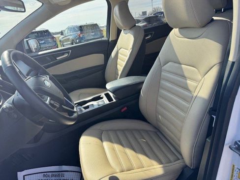 Certified 2024 Ford Edge SEL w/ Convenience Package AWD/4WD image 11