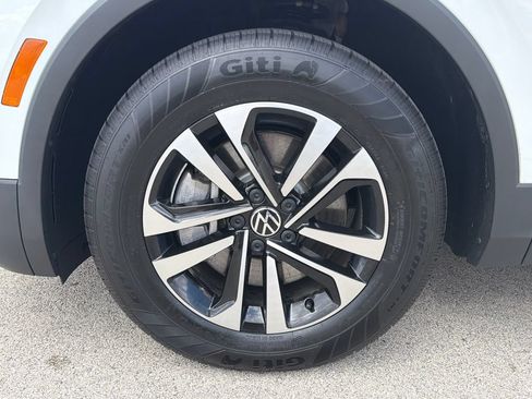 Certified 2023 Volkswagen Tiguan S FWD image 28