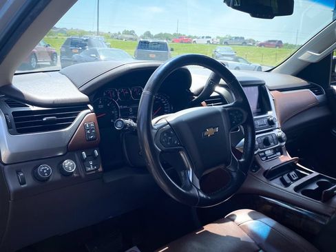 Used 2016 Chevrolet Tahoe LTZ AWD/4WD image 2