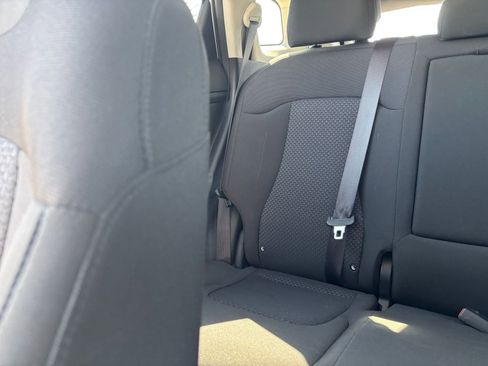 Used 2025 Kia Sportage LX FWD image 38
