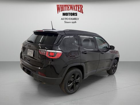 Used 2020 Jeep Compass Latitude image 4