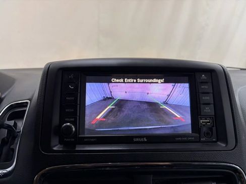 Used 2018 Dodge Grand Caravan SE w/ UConnect Hands-Free Group image 39