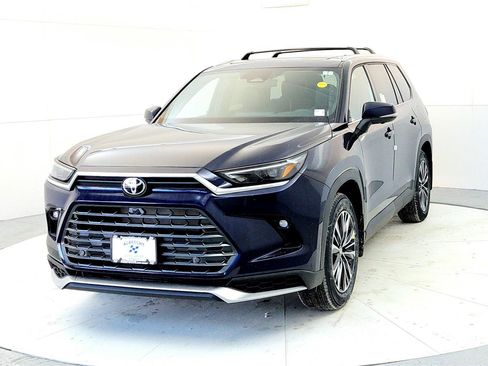 New 2026 Toyota Grand Highlander Hybrid MAX Platinum image 2