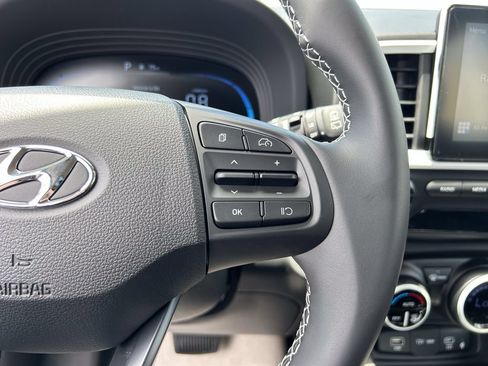 New 2026 Hyundai Venue SEL FWD image 28