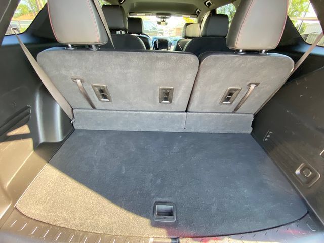 Used 2023 Chevrolet Traverse RS FWD image 17