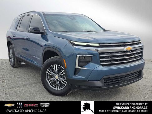 Certified 2026 Chevrolet Traverse LT AWD/4WD image 1