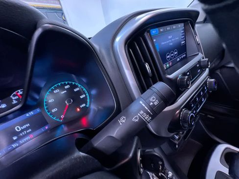 Used 2020 Chevrolet Colorado ZR2 image 19