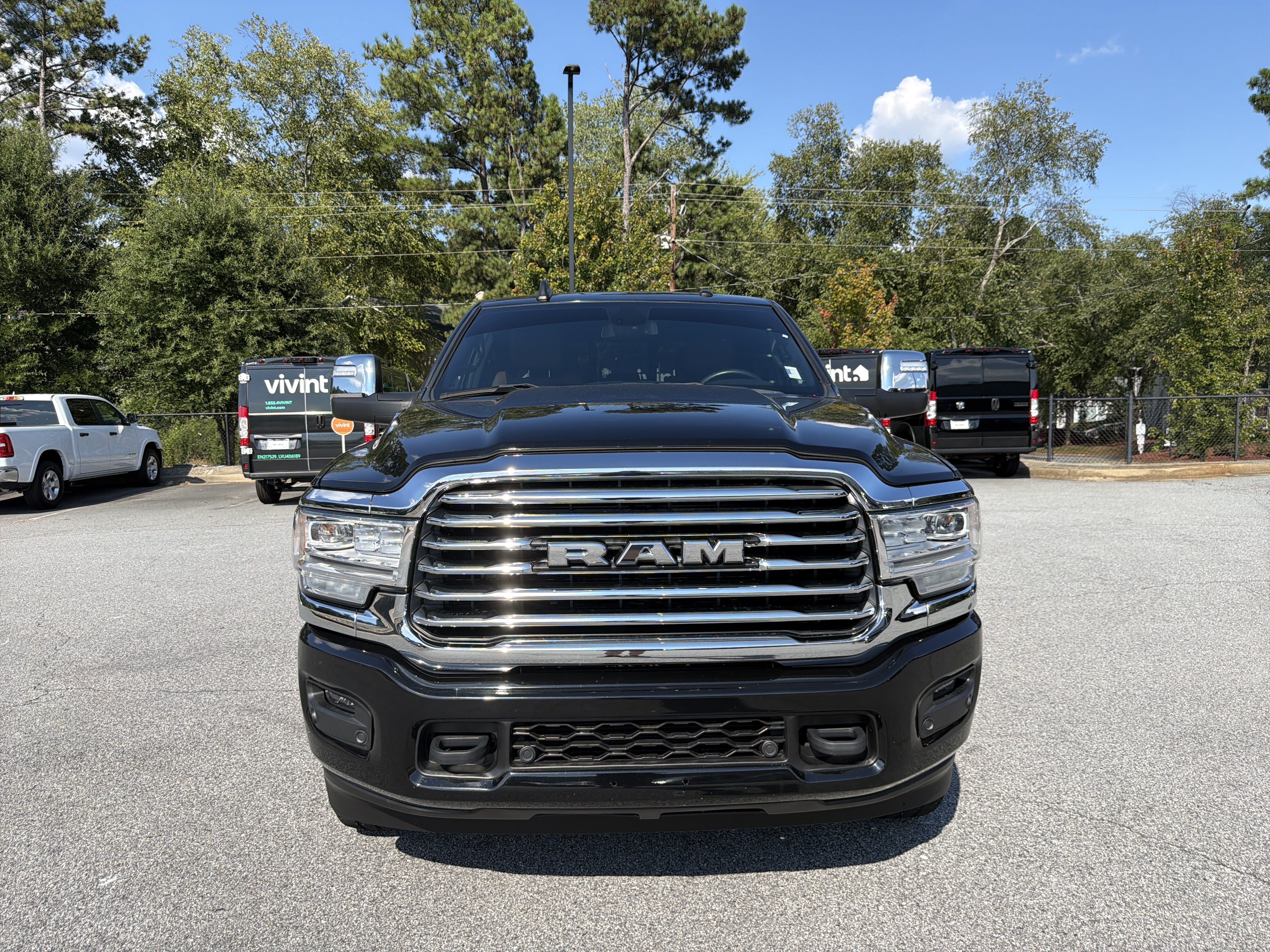 Used 2023 RAM 2500 Limited AWD/4WD image 2
