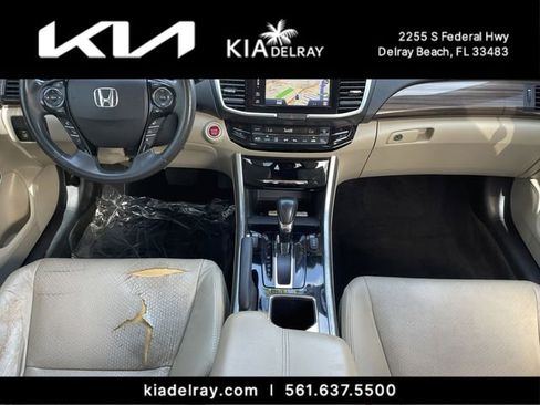 Used 2017 Honda Accord EX-L image 11