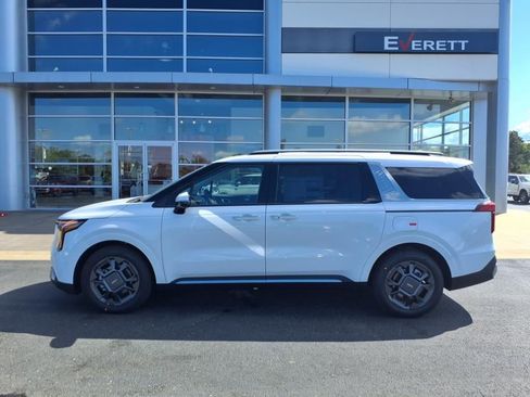 New 2026 Kia Carnival SX FWD image 5