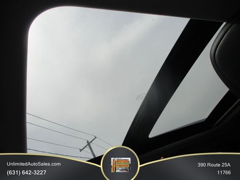 Used 2019 Jeep Cherokee Limited AWD/4WD image 8
