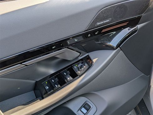 New 2026 BMW 530i image 17