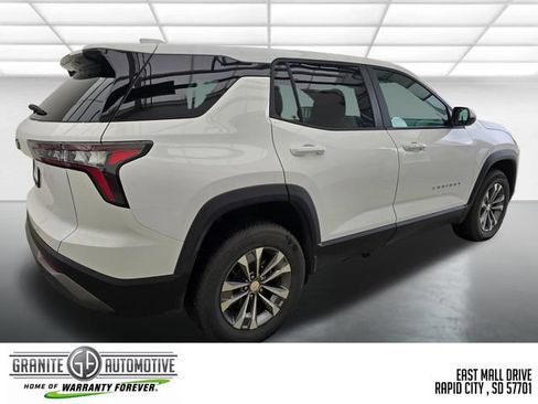 Used 2026 Chevrolet Equinox LT w/ Convenience Package II AWD/4WD image 6