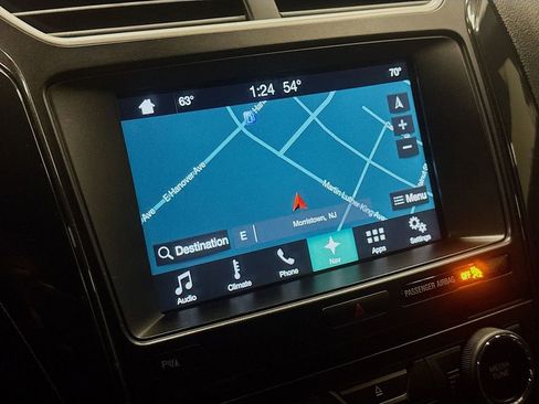 Used 2017 Ford Explorer XLT w/ Equipment Group 202A image 15