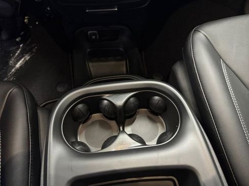 New 2026 Chrysler Pacifica Select w/ S Appearance Package image 14