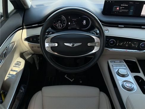 Used 2023 Genesis GV70 2.5T AWD/4WD image 14