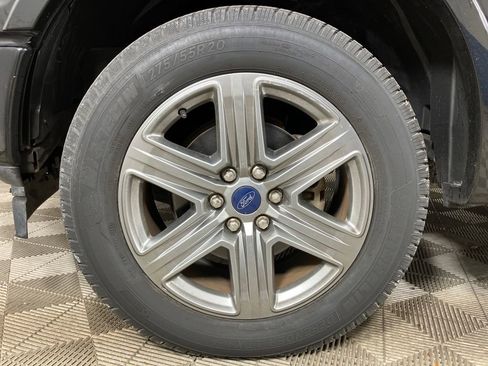 Used 2018 Ford F150 Lariat w/ Equipment Group 502A Luxury image 12