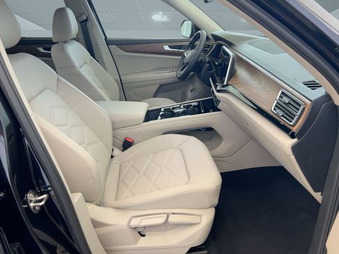 New 2026 Volkswagen Atlas SE image 37