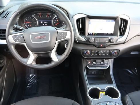 Used 2020 GMC Terrain SLE w/ Driver Convenience Package FWD image 17