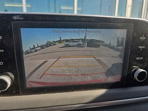 Used 2022 Hyundai Sonata SE FWD image 4