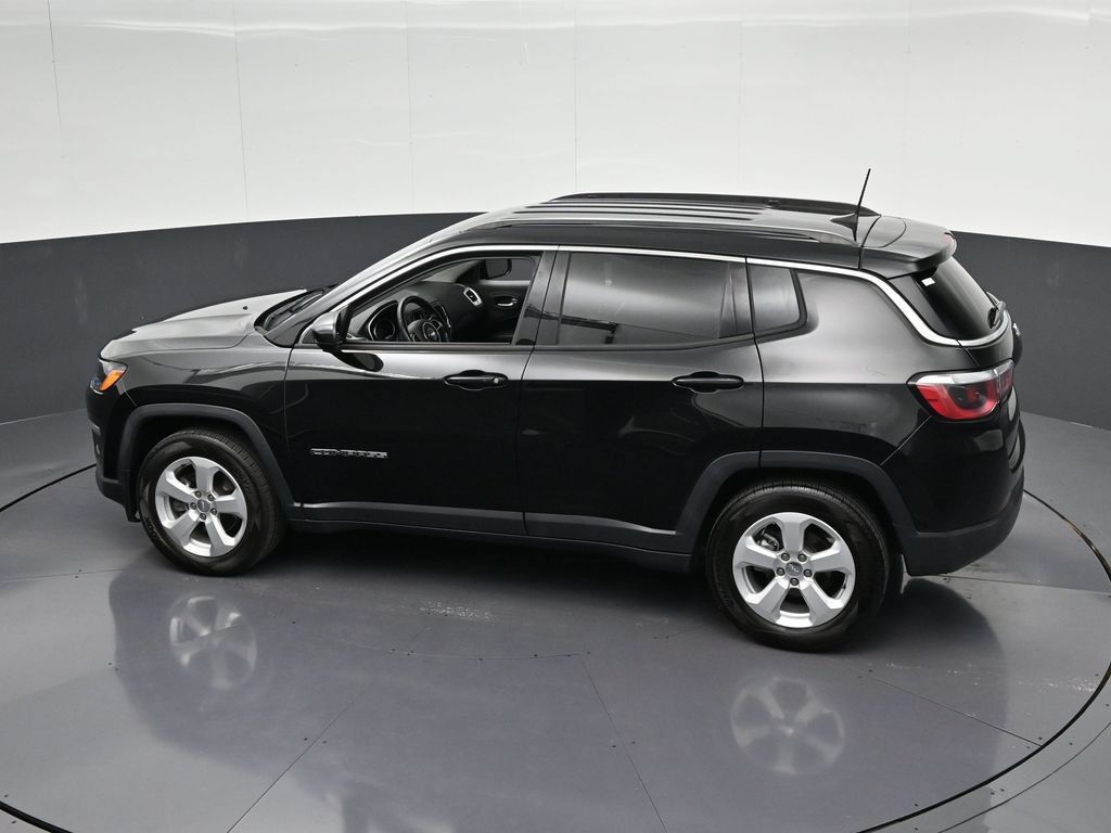 Used 2019 Jeep Compass Latitude FWD image 26