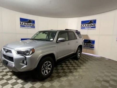 Used 2024 Toyota 4Runner TRD Off-Road Premium image 6
