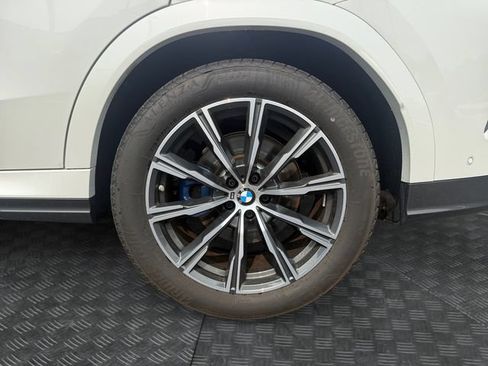 Used 2026 BMW X6 xDrive40i AWD/4WD image 12