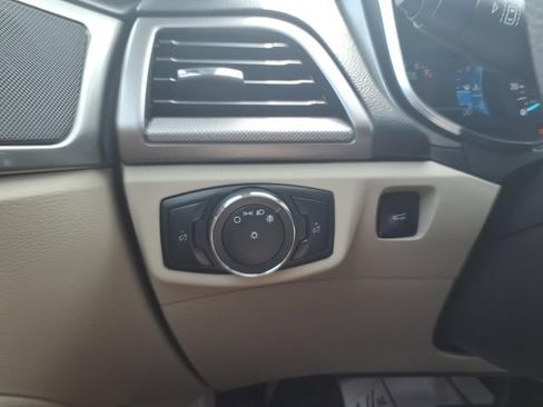 Certified 2020 Ford Fusion SE FWD image 13