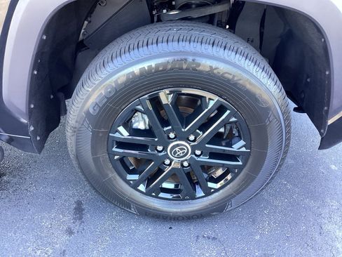 Used 2022 Toyota Tundra SR5 image 24