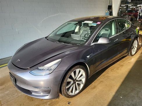 Used 2018 Tesla Model 3 Long Range AWD/4WD image 3